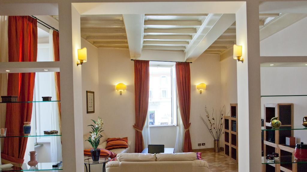 Rental In Rome Trevi Fouintain View Apartment Habitación foto