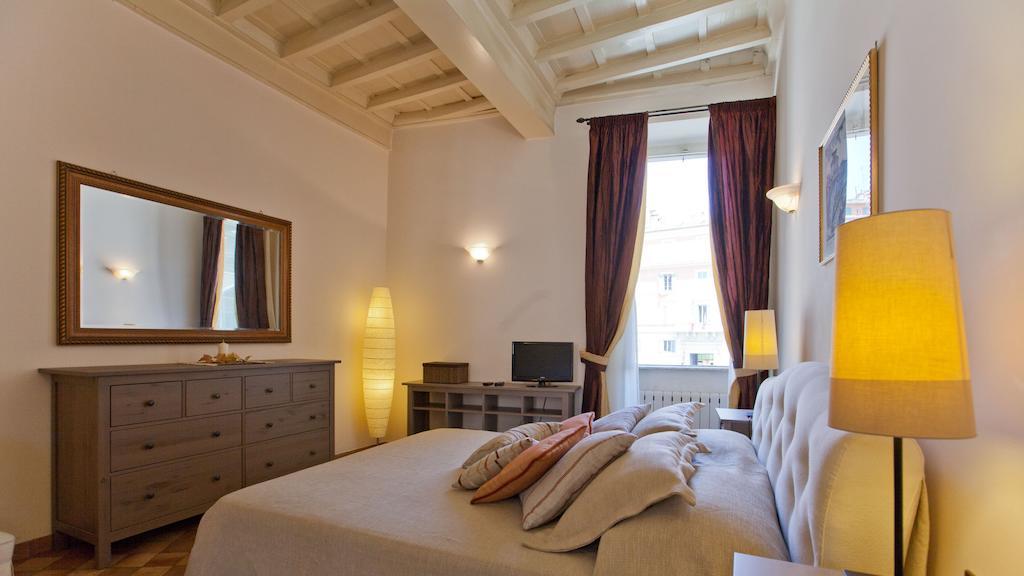 Rental In Rome Trevi Fouintain View Apartment Habitación foto